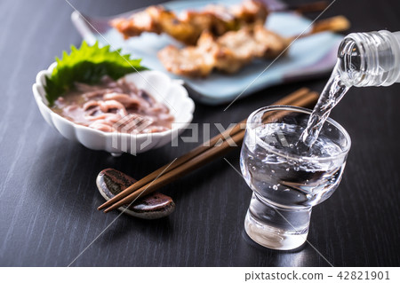 倒冷清酒 倒冷清酒 42821901