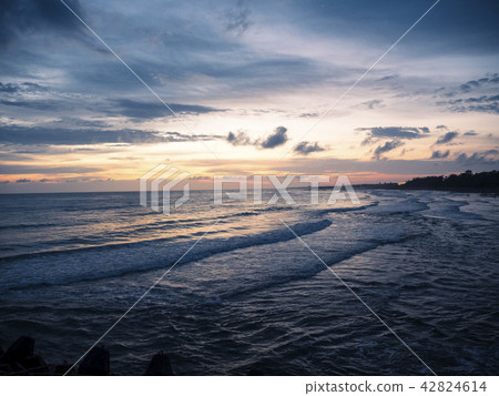 黃昏海灘 42824614
