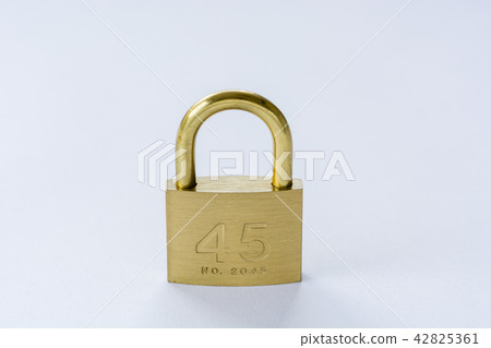 padlock 42825361
