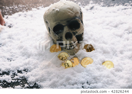 Bitcoin gold coin virtual currency gold snow Bitcoin gold coin virtual currency gold snow 42826244