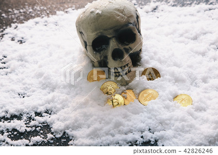Bitcoin gold coin virtual currency gold snow Bitcoin gold coin virtual currency gold snow 42826246