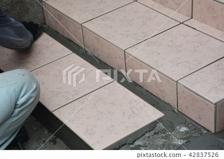 Reform of house / Tile replacement construction of entrance 42837526