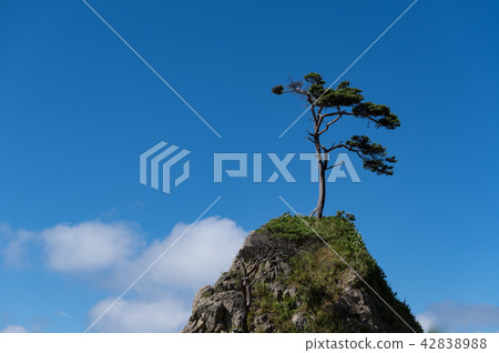 一塊巨石的岩石 一塊巨石的岩石 42838988