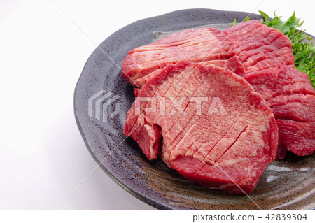 厚切牛舌 42839304