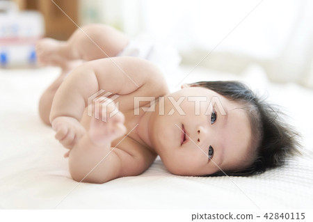 Baby nap family Baby nap family 42840115