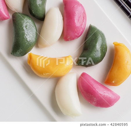 Korean food Songpyeon, Baramtteok Korean food Songpyeon, Baramtteok 42840595