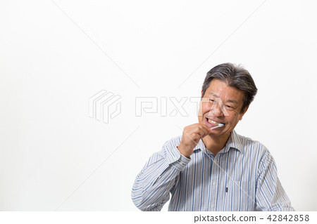 Senior men fighting aging 42842858