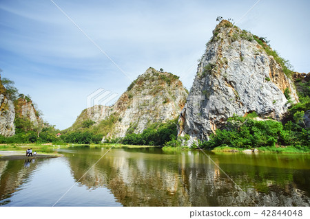 Beautiful stone mountain "Khao Ngu Stone Park" Beautiful stone mountain "Khao Ngu Stone Park" 42844048