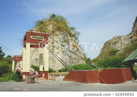 Beautiful stone mountain "Khao Ngu Stone Park" Beautiful stone mountain "Khao Ngu Stone Park" 42844050