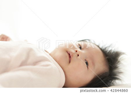 Baby nap family 42844860