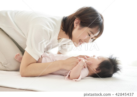 Baby nap family Family child 42845437