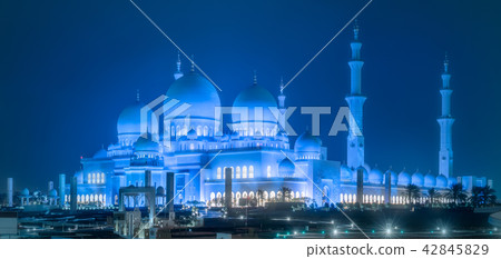 Sheikh Zayed Grand Mosque at sunset Abu-Dhabi, UAE Sheikh Zayed Grand Mosque at sunset Abu-Dhabi, UAE 42845829