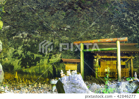 Tenamado Shrine Ten'angawara [Takachiho Town, Nishiusuki District, Miyazaki Prefecture] 42846277