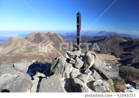 Kuju mountain Nakadake mountain peak 42848357