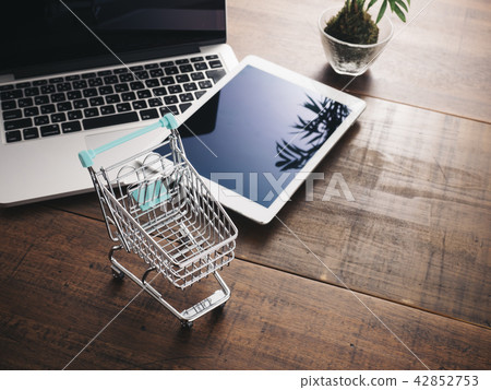 互聯網購物形象 42852753