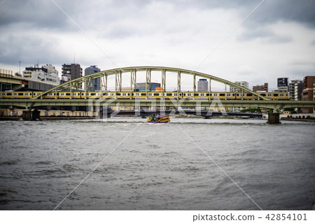 Iron bridge 42854101