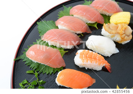 Looks deliciously sushi 42855456