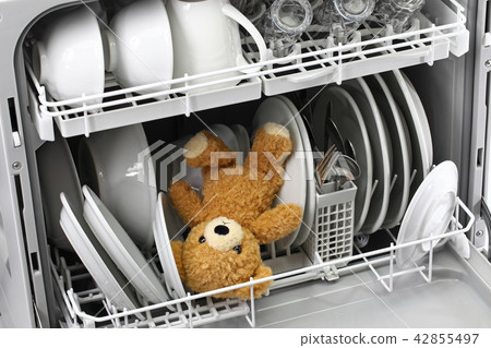 Do not leave the teddy bear in the dishwasher Do not leave the teddy bear in the dishwasher 42855497