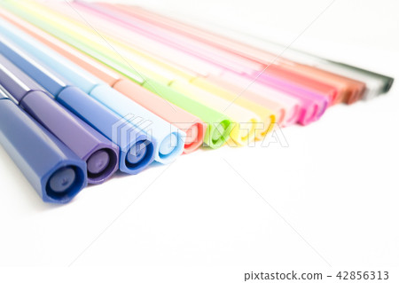 Set of colorful marker paint pen isolated Set of colorful marker paint pen isolated 42856313