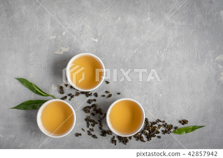 green oolong tea green oolong tea 42857942