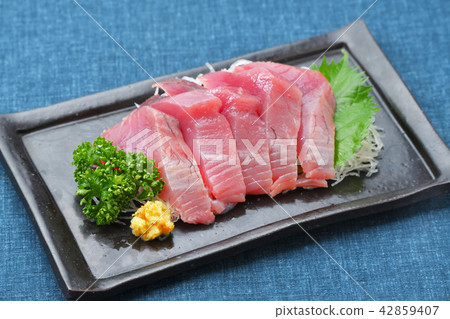 生鰹魚（鰹魚，鰹魚）的生魚片。 42859407