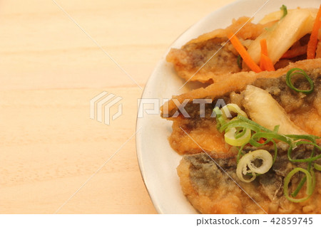 Small horse mackerel in pickled vegetables Small horse mackerel in pickled vegetables 42859745