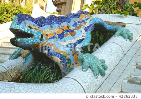 Symbol of Guell Park 42862333