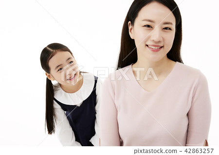 Mom, Daughter, Family 42863257