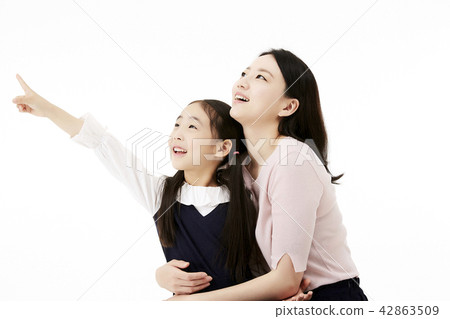 Mom, Daughter, Family 42863509