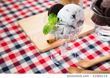Oreo ice cream Oreo ice cream 42866124