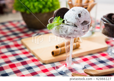 Oreo ice cream 42866127