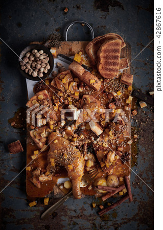 Chicken mussaman curry. Chicken mussaman curry. 42867616