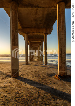 美國·聖地亞哥·拉霍亞海岸碼頭黃金時段 美國·聖地亞哥·拉霍亞海岸碼頭黃金時段 42869500