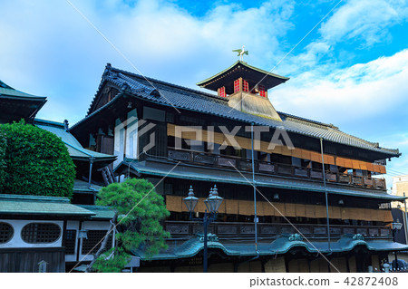Dogo Onsen Main building (early in the summer) 42872408