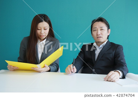 Interview / Human Resources Manager and Secretary 42874704