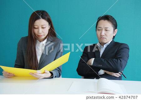 Interview / Human Resources Manager and Secretary 42874707