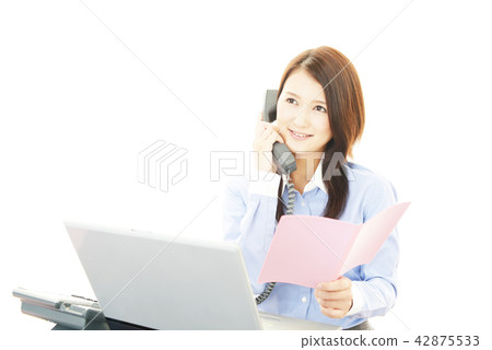 Busy businesswoman Busy businesswoman 42875533