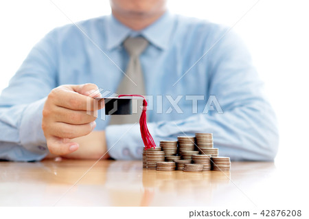 Businessman saveing for eudcation 42876208