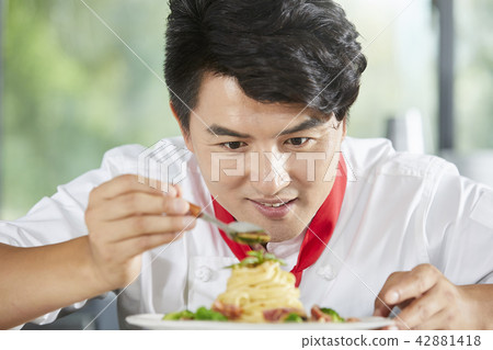 廚師,男人,韓國人 廚師,男人,韓國人 42881418