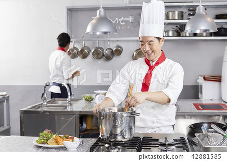 廚師,男人,韓國人 廚師,男人,韓國人 42881585