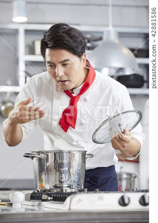 廚師,男人,韓國人 廚師,男人,韓國人 42881586