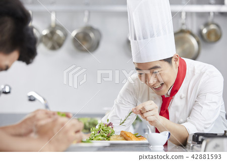 廚師,男人,韓國人 廚師,男人,韓國人 42881593