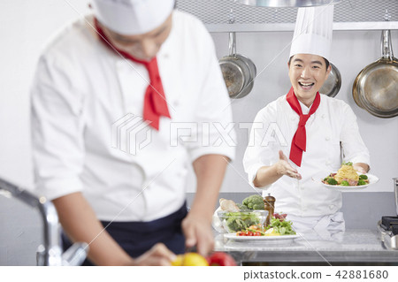 廚師,男人,韓國人 廚師,男人,韓國人 42881680