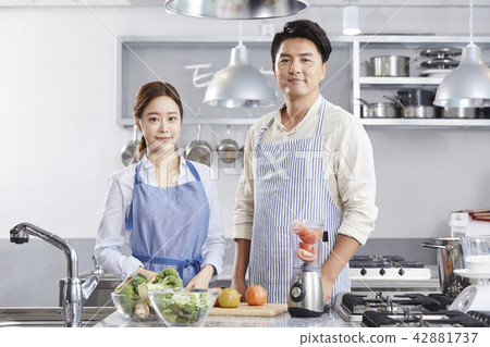 Kitchen, Couple, Korean Kitchen, Couple, Korean 42881737