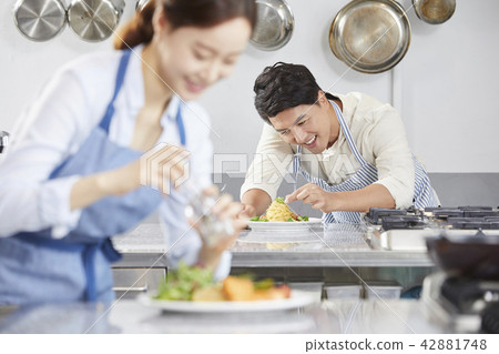 Kitchen, Couple, Korean 42881748