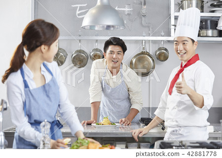 Cooking class, Couple, Chef, Korean 42881778