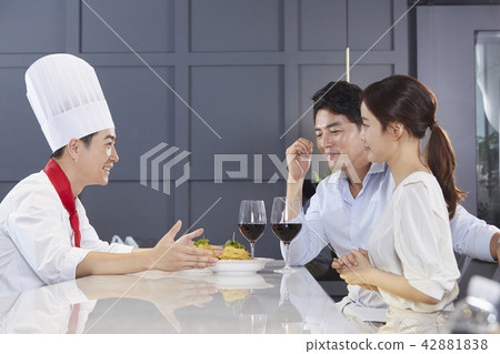 Restaurant, couple, chef, Korean Restaurant, couple, chef, Korean 42881838
