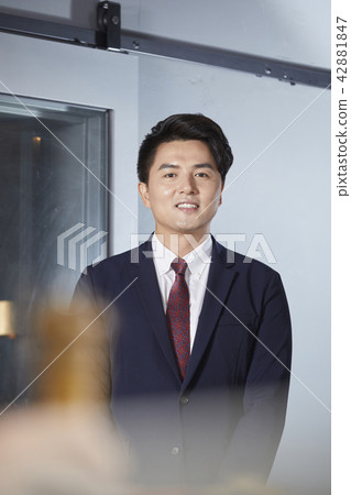 商人,韓國人 商人,韓國人 42881847