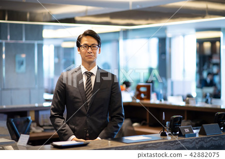 Businessman Hotel Reception Hotel Man Image 42882075