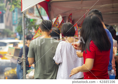 中國鬼節，吸煙，中國鬼節，焚香，中國鬼節 42885106